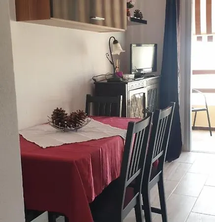 Piso Vista Oceano Cristiano Iii 美洲海滩